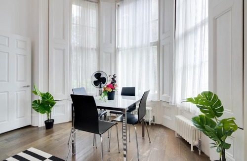 Little Venice Apartment | Modern Apartment in Central London