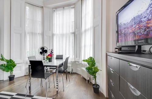 Little Venice Apartment | Modern Apartment in Central London