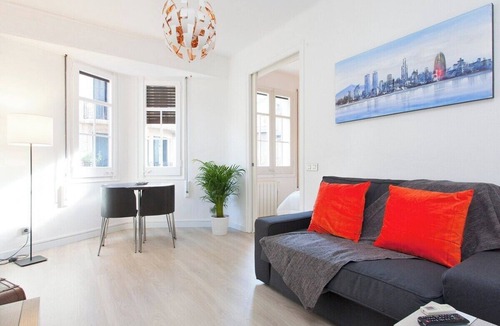 El Poble-sec Apartment | Modern apartment in Poblesec
