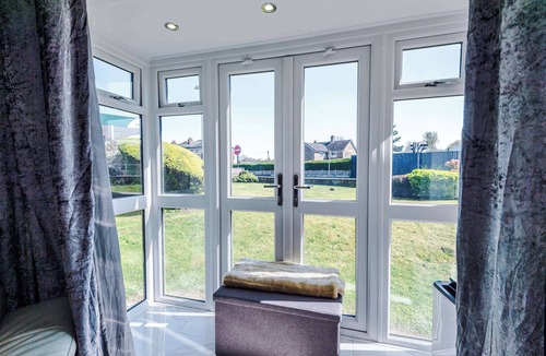 Whitefield Apartment | Modern Apartment in Whitefield with Free Parking