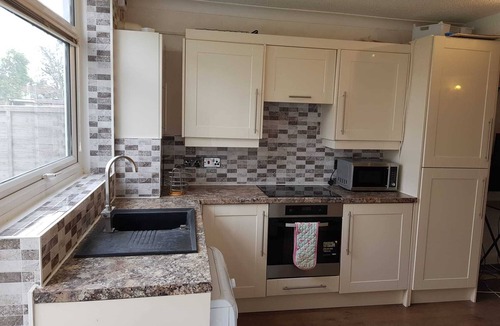 Haselbury Apartment | Modern Apartment in London