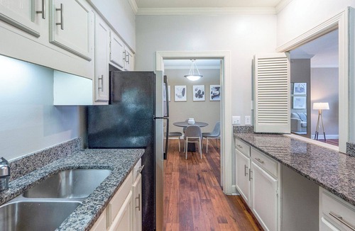 Green Hills Apartment | Modern Apartment in Prime Location (ID9741X91)