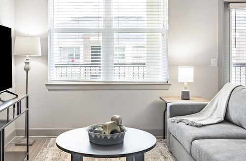 La Porte Apartment | Modern Apartment in Prime Location (ID7956X19)