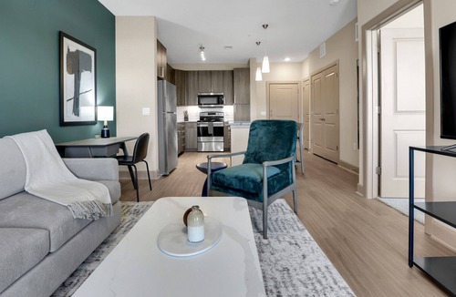La Porte Apartment | Modern Apartment in Prime Location (ID4336X27)