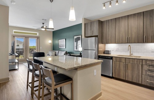 La Porte Apartment | Modern Apartment in Prime Location (ID4336X27)