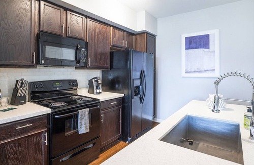 Atascocita Apartment | Modern Apartment in Prime Location (ID8343X22)