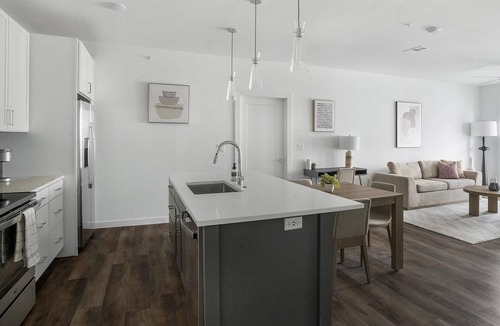 Austin Apartment | Modern Apartment in Prime Location (ID1403X656)