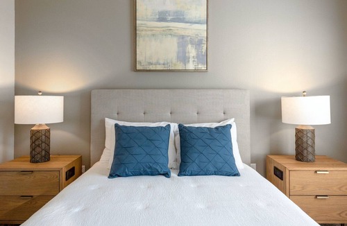 Austin Apartment | Modern Apartment in Prime Location (ID1747)