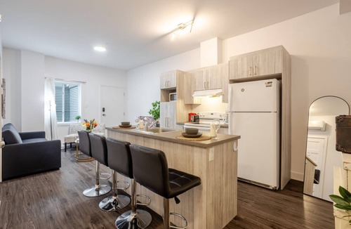 Southwest Apartment | Modern Apartment in the Heart of Griffintown