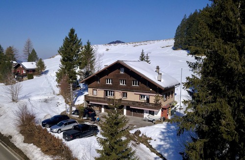 Urnaesch Apartment | Modern apartment in the countryside