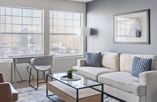Albuquerque Apartment | Modern Apartment in Prime Location (ID3503X3)