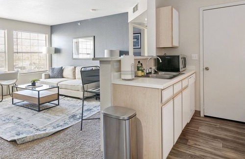 Albuquerque Apartment | Modern Apartment in Prime Location (ID3503X3)