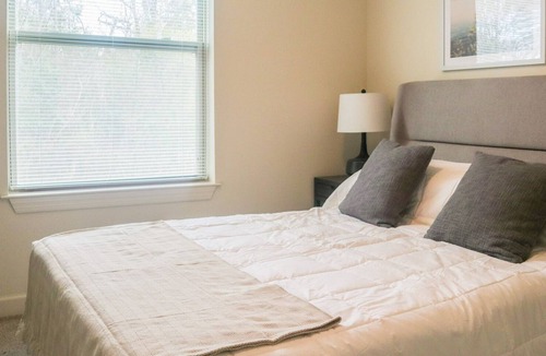 Mid City North Apartment | Modern Apartment in Prime Location (ID8752X50)