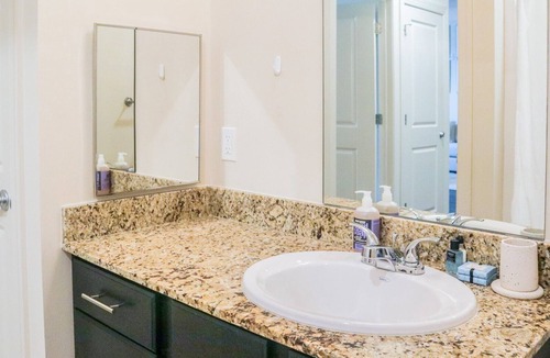 Mid City North Apartment | Modern Apartment in Prime Location (ID8752X50)