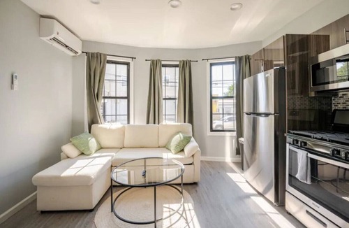 Black Rock Historic District Apartment | Modern Apartment in Black Rock-