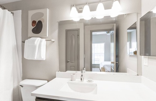 Cedar Park Apartment | Modern Apartment in Prime Location (ID9500X72)