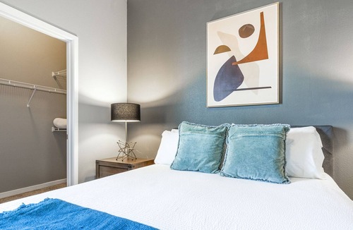 Terrell Heights Apartment | Modern Apartment in Prime Location (ID5045X9)