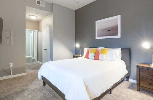 Terrell Heights Apartment | Modern Apartment in Prime Location (ID5045X9)