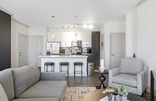Short Pump Apartment | Modern Apartment in Prime Location (ID2723X66)