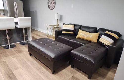 Eckington Apartment | Modern Apartment in Prime NE DC