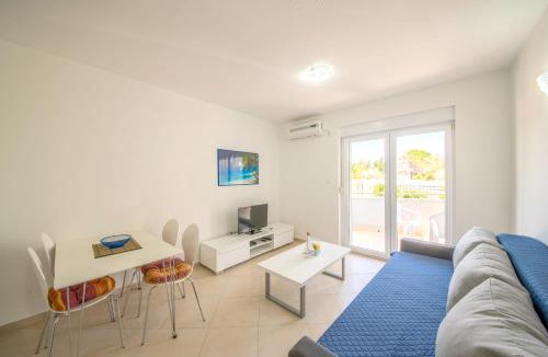 Vrsi Apartment | Modern Apartment in Vrsi, 45 m², spacious terrace