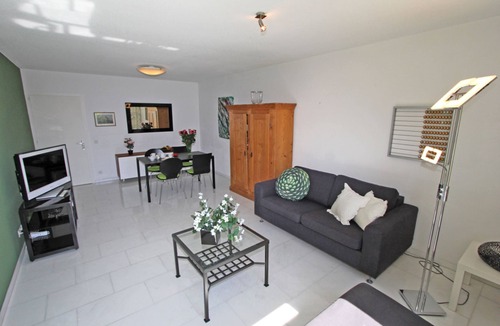 Ascona Apartment | Modern apartment in well-kept residence with indoor pool
