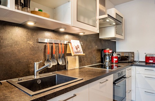 Scharbeutz Apartment | Modern Apartment "Moin am Meer", with Balcony & Wi-Fi; Garage Available