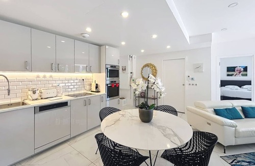 Golfe Juan Apartment | Modern Apartment Napoleon - Sea front