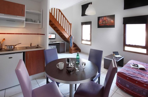 Carcassonne Apartment | Modern Apartment Near Carcassonne