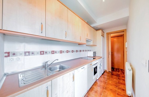 Ciruena Apartment | Modern Apartment near Cirueña Vineyards