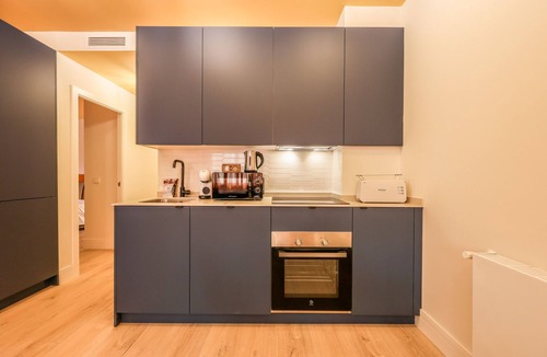 Puerta del Angel Apartment | Modern apartment near the Royal Palace 06