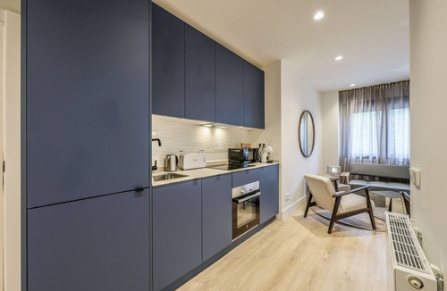 Puerta del Angel Apartment | Modern apartment near the Royal Palace 11