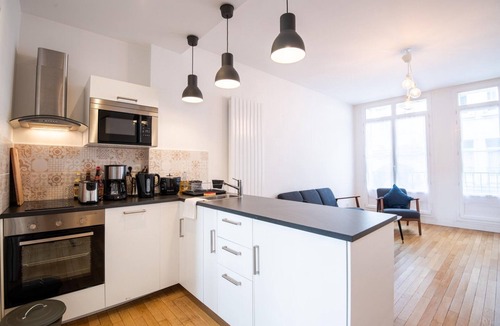 Old Town Apartment | Modern apartment near Vieux Tours