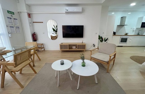 Ventas Apartment | Modern apartment next to Salamanca & Plaza de Toros - Metro direct to Retiro & Sol