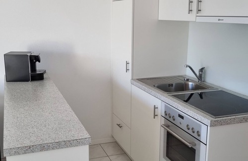 Orselina Apartment | Modern apartment on the 3rd floor for 1-4 persons.