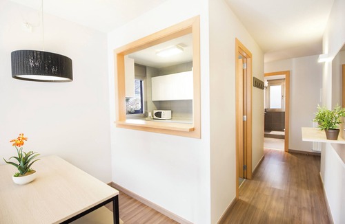 Ransol Apartment | Modern apartment with balcony in Ransol STJ26