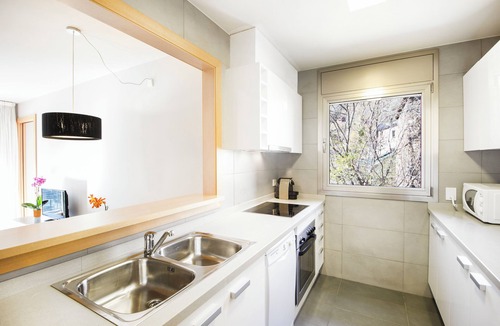 Ransol Apartment | Modern apartment with balcony in Ransol STJ26