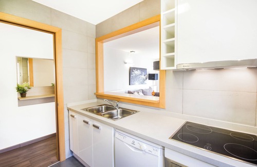 Ransol Apartment | Modern apartment with balcony in Ransol STJ26