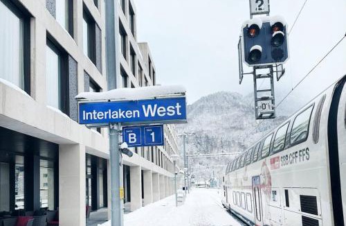 Central Interlaken Apartment | Modern Apartment with Balcony and BBQ at Interlaken West Station