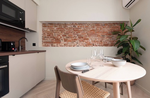 Patte d'Oie Apartment | Modern apartment with authentic Toulouse character