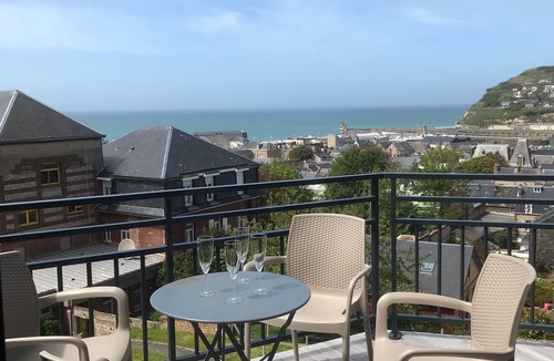 Fecamp Apartment | Modern apartment with panoramic sea view