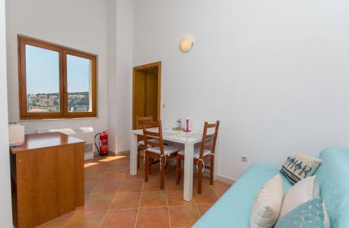Gruz Apartment | MODERN APARTMENT WITH SEA VIEW