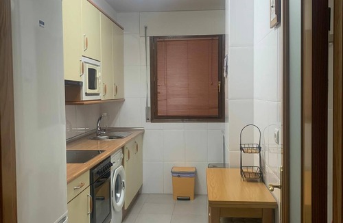 Jaca Apartment | Modern Apartment with Terrace and Pool in Jaca