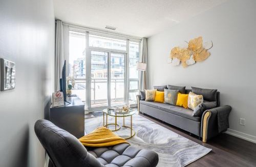 Yonge-Eglinton Apartment | Modern Apartments 2BR 2BA Lillian St with Balcony