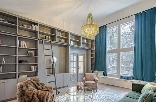 Westfield Apartment | Modern Apt by Zilker w/ Gourment Kitchen & Parking