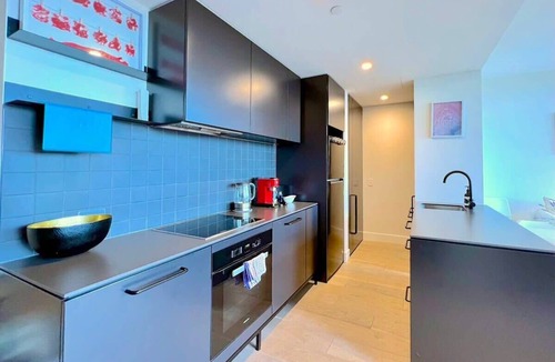 Hawthorn East Apartment | Modern Apt in Hawthorn East Free Secure Parking