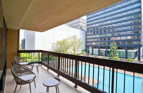 Crystal City Apartment | Modern Apt Near D.C. | Easy Metro Access
