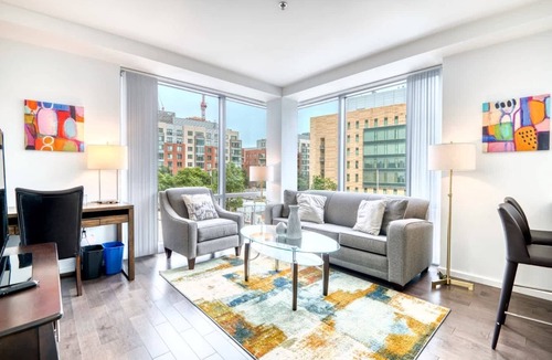 East Cambridge Apartment | Modern Apt with Access to Sky Terrace