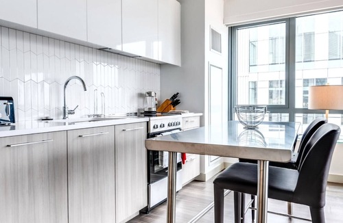 MIT Apartment | Modern Apt with Gym S