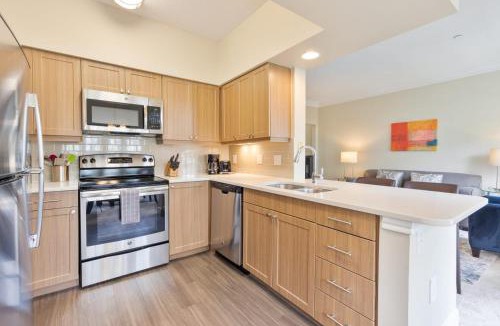 Waltham Apartment | Modern Apt with Private Garage